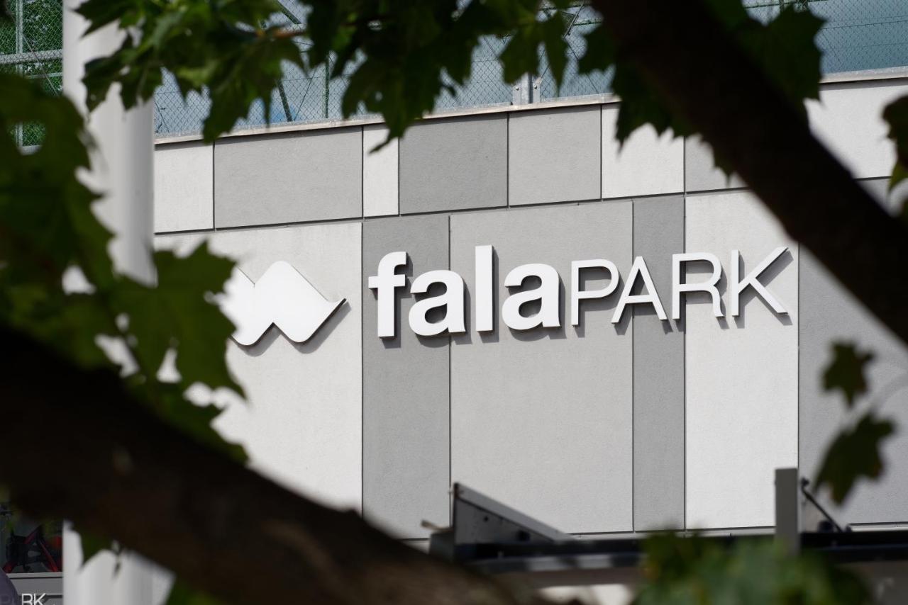 Fala Park Волщин Екстериор снимка